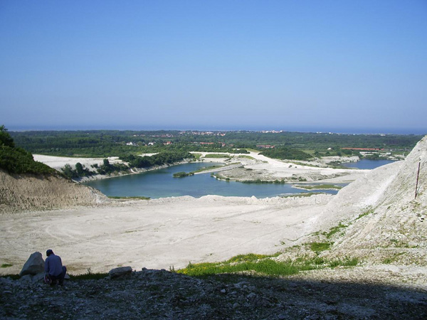 Carri&egrave;re de Dannes